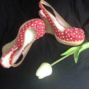 Polka-dot Wedge Sandal